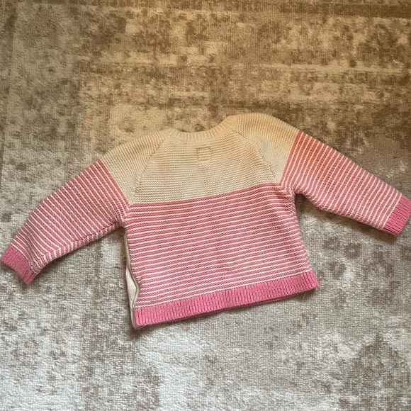 Gap infants button-side sweater - Picture 2 of 4